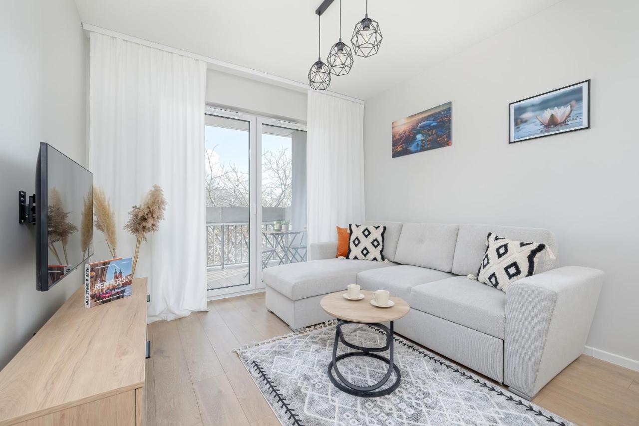 Bright Apartment Park Lotnikow Near Tauron Arena Krakow By Noclegi Renters 외부 사진